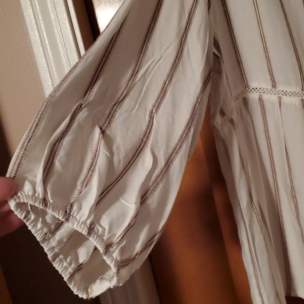 Top - Picture 2 of 2